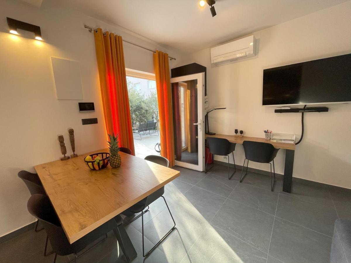 Valkane Beach Apartments Pula Dış mekan fotoğraf
