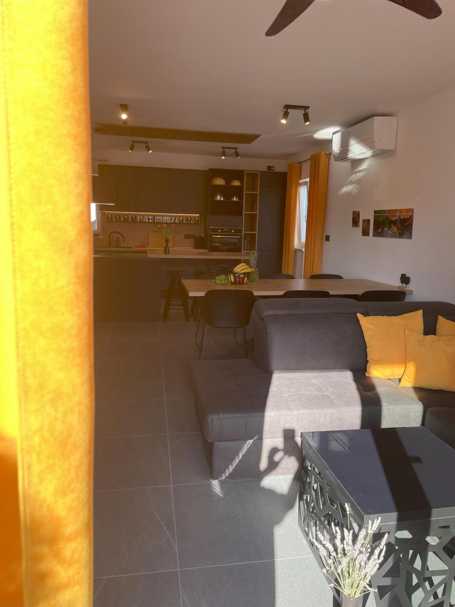 Valkane Beach Apartments Pula Dış mekan fotoğraf